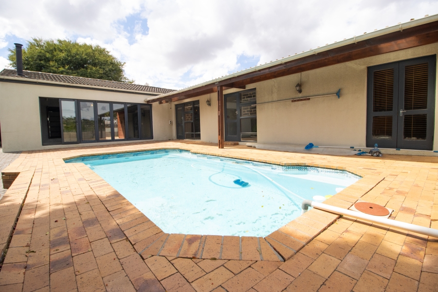4 Bedroom Property for Sale in De Bron Western Cape